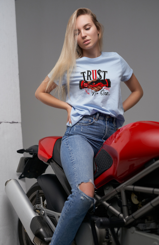 "Trust No One" Graphic Tee